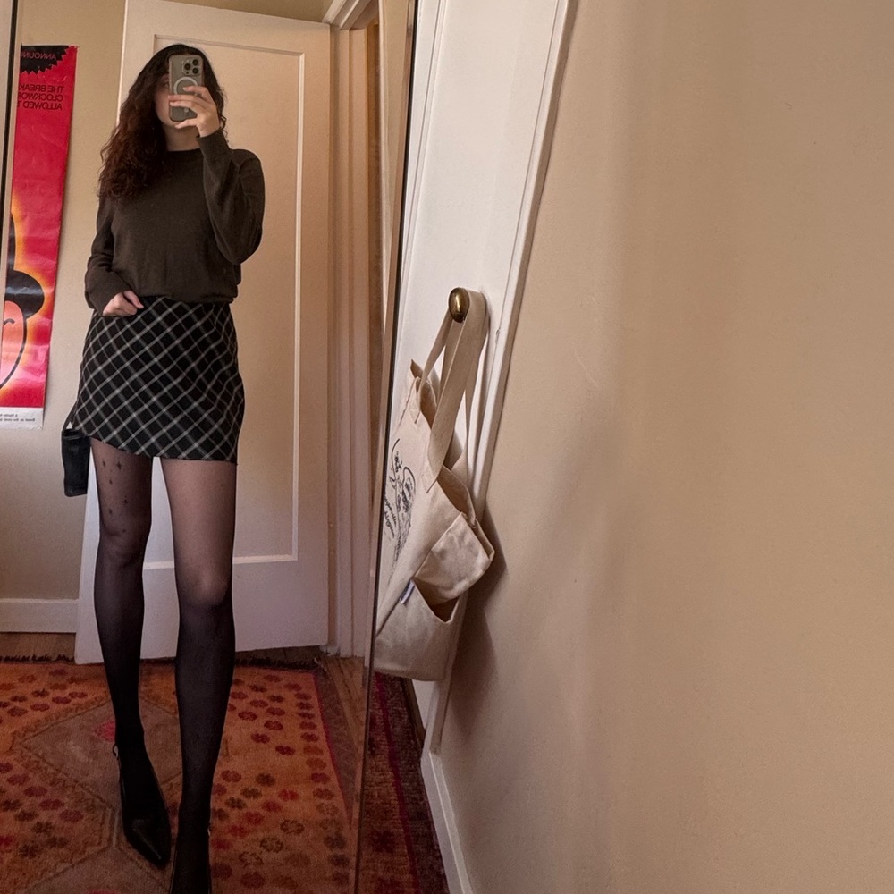 Banana Republic Cashmere Blend Crew Neck Sweater